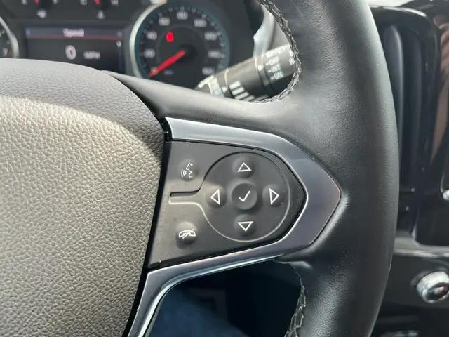 2023 Chevrolet Traverse AWD LT Cloth