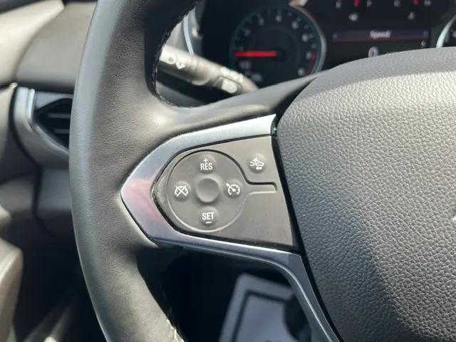 2023 Chevrolet Traverse AWD LT Cloth