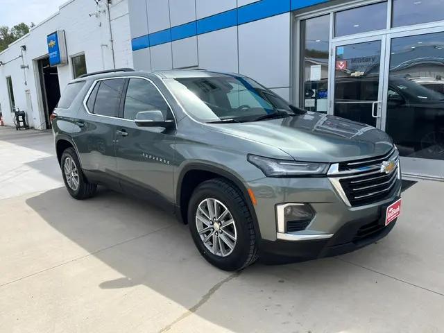 2023 Chevrolet Traverse AWD LT Cloth