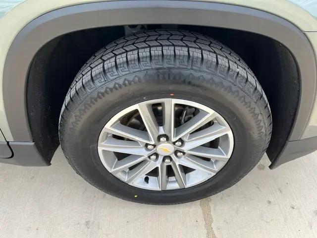 2023 Chevrolet Traverse AWD LT Cloth