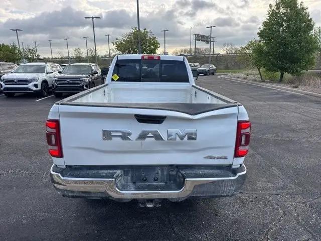 2025 Ram 3500 Tradesman Crew Cab 4x4 8' Box