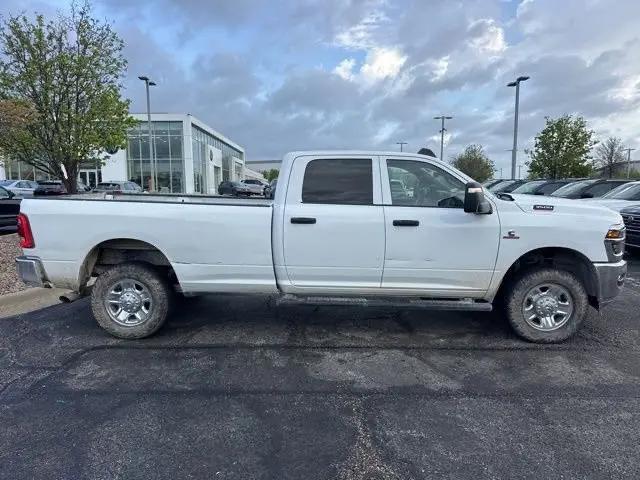 2025 Ram 3500 Tradesman Crew Cab 4x4 8' Box