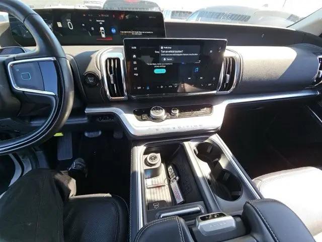 2025 Ford Expedition Platinum MAX