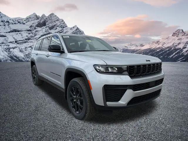 2026 Jeep Grand Cherokee L Altitude 4x4