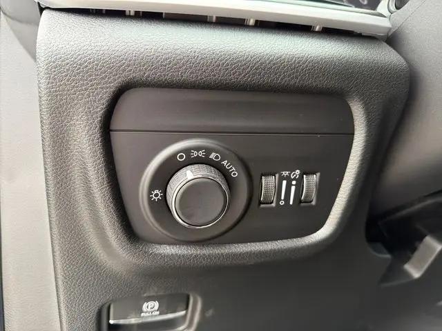 2026 Jeep Grand Cherokee L Altitude 4x4