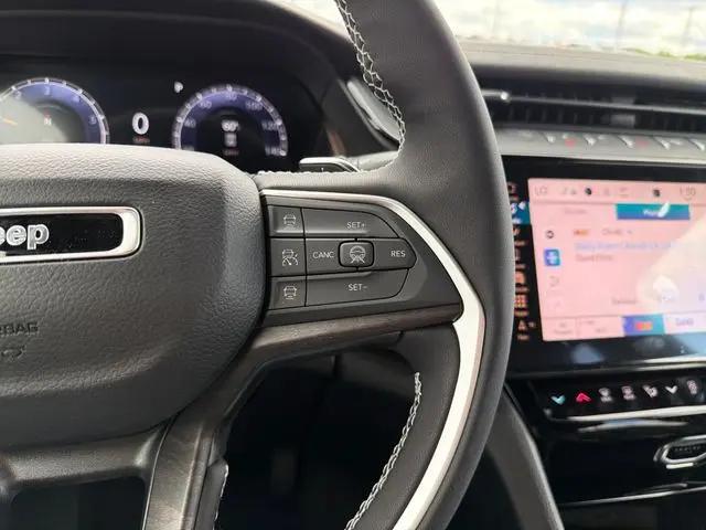 2026 Jeep Grand Cherokee L Altitude 4x4