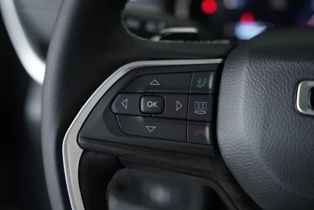 2025 Jeep Grand Cherokee L Limited 4x4