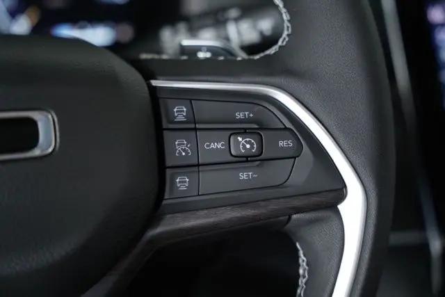 2025 Jeep Grand Cherokee L Limited 4x4