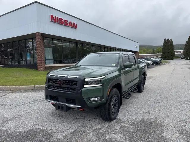 2025 Nissan Frontier Crew Cab PRO-4X 4x4