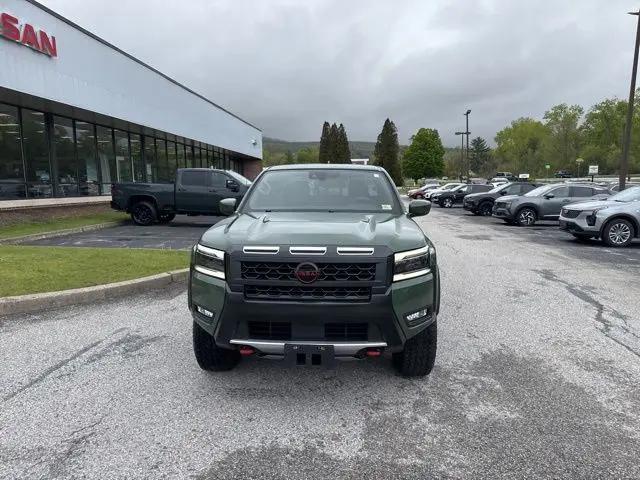 2025 Nissan Frontier Crew Cab PRO-4X 4x4