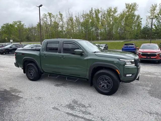 2025 Nissan Frontier Crew Cab PRO-4X 4x4
