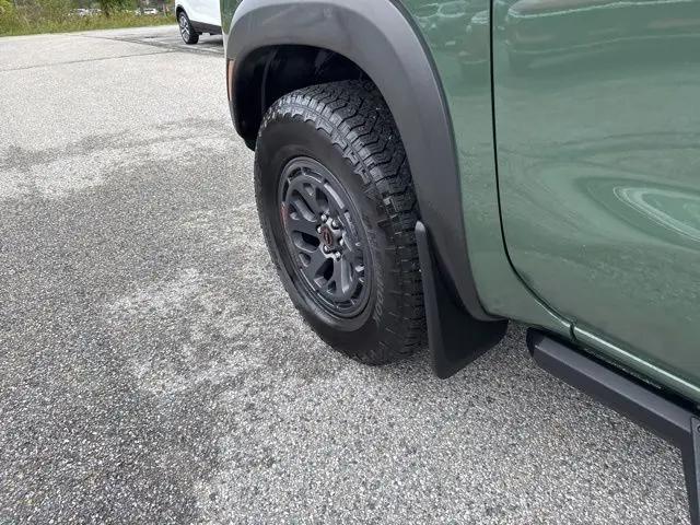 2025 Nissan Frontier Crew Cab PRO-4X 4x4