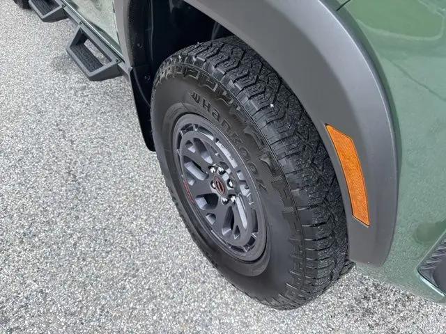 2025 Nissan Frontier Crew Cab PRO-4X 4x4