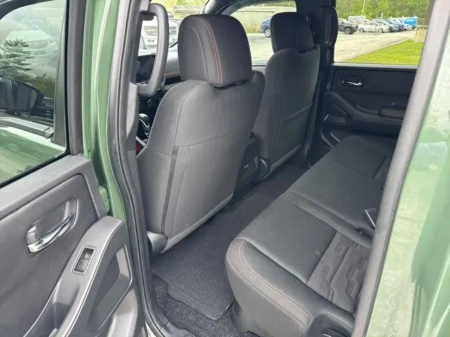 2025 Nissan Frontier Crew Cab PRO-4X 4x4
