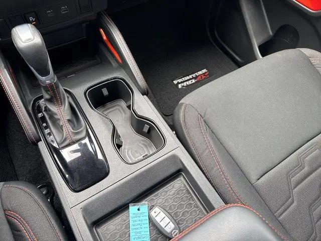 2025 Nissan Frontier Crew Cab PRO-4X 4x4