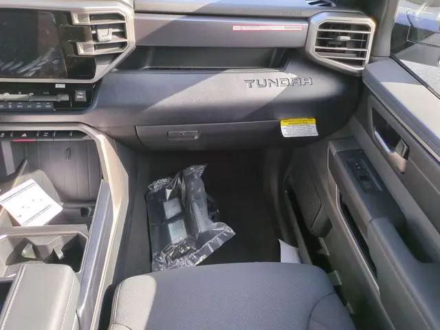 2026 Toyota Tundra SR5 CrewMax 5.5' Bed