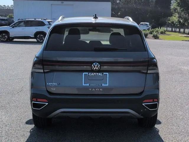 2025 Volkswagen Taos 1.5T SE