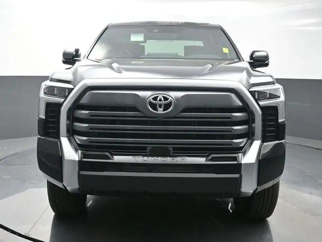 2026 Toyota Tundra Limited CrewMax 5.5' Bed