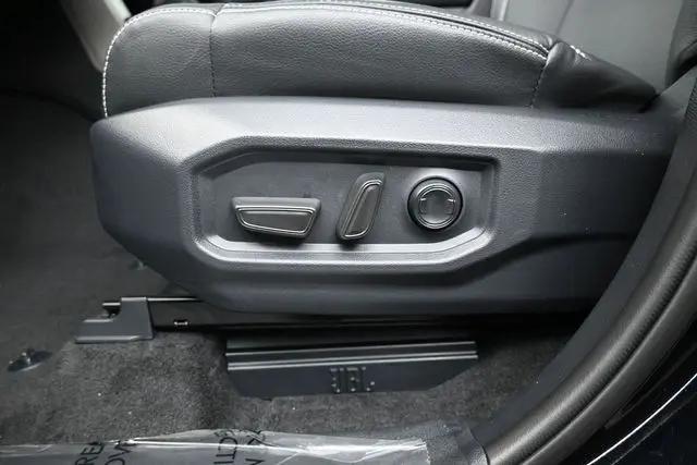 2026 Toyota Tundra Limited CrewMax 5.5' Bed