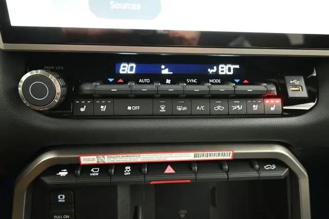 2026 Toyota Tundra Limited CrewMax 5.5' Bed