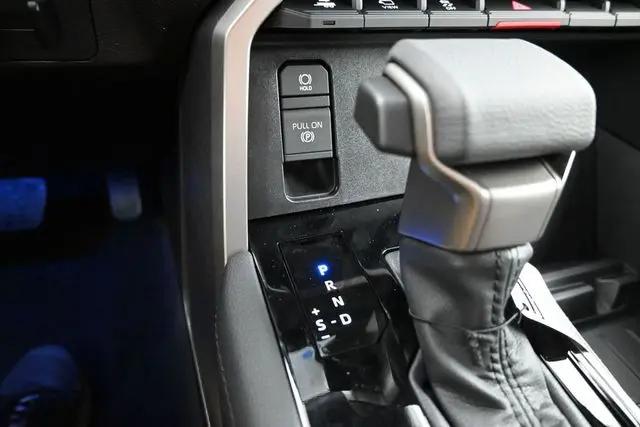 2026 Toyota Tundra Limited CrewMax 5.5' Bed