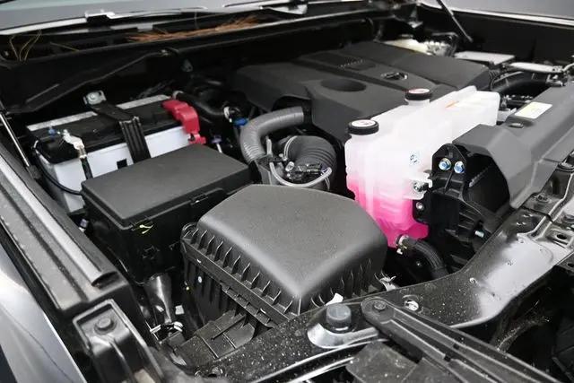 2026 Toyota Tundra Limited CrewMax 5.5' Bed