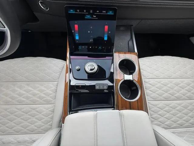 2025 Cadillac Escalade ESV Sport Platinum
