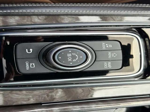 2021 Nissan Armada Platinum 2WD