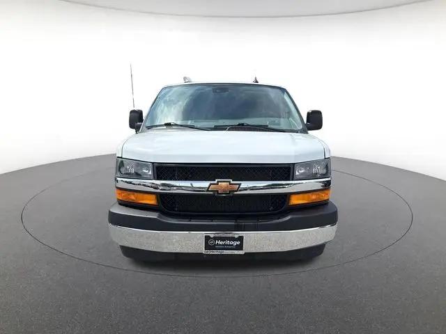 2025 Chevrolet Express Passenger RWD 3500 Extended Wheelbase LT