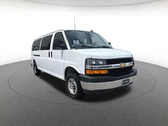 2025 Chevrolet Express Passenger RWD 3500 Extended Wheelbase LT