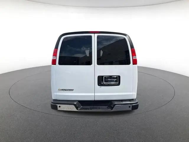 2025 Chevrolet Express Passenger RWD 3500 Extended Wheelbase LT