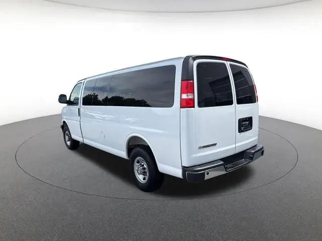 2025 Chevrolet Express Passenger RWD 3500 Extended Wheelbase LT