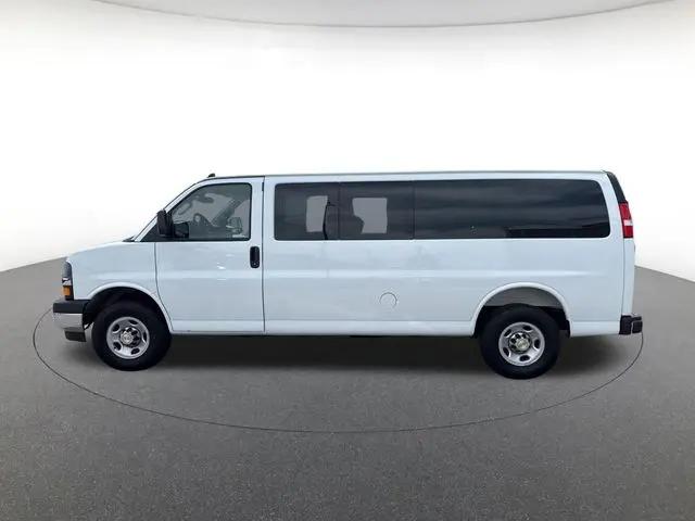 2025 Chevrolet Express Passenger RWD 3500 Extended Wheelbase LT
