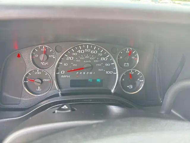 2025 Chevrolet Express Passenger RWD 3500 Extended Wheelbase LT