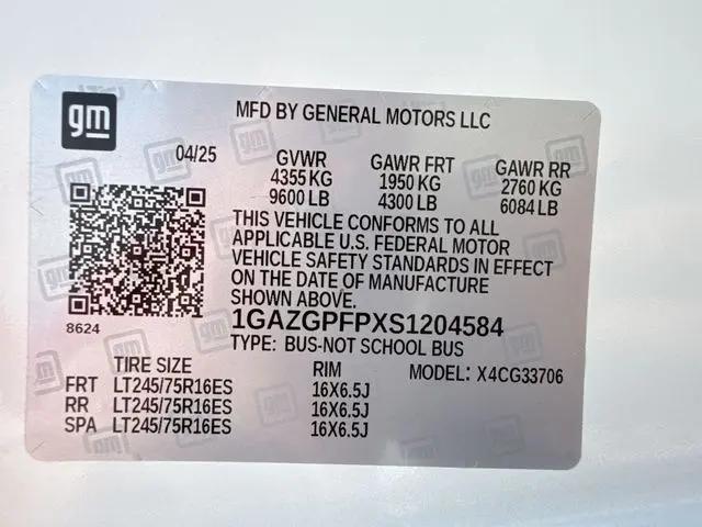 2025 Chevrolet Express Passenger RWD 3500 Extended Wheelbase LT