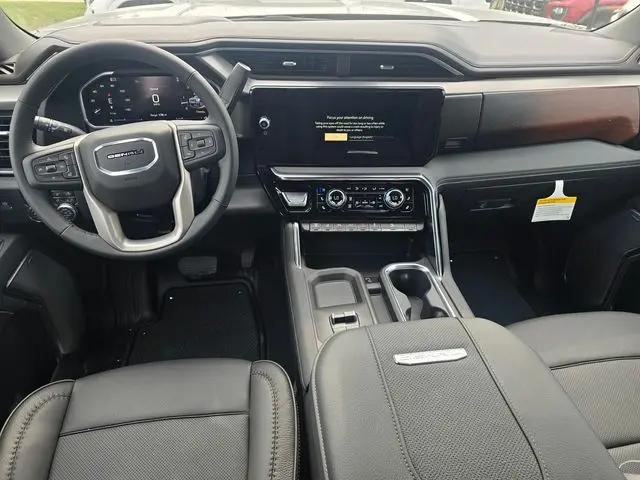 2026 GMC Sierra 2500HD Crew Cab, Standard Bed, Denali, 4WD