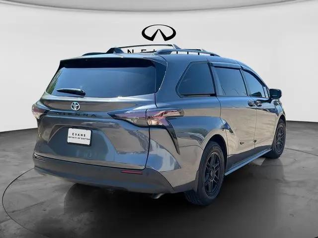 2025 Toyota Sienna XLE