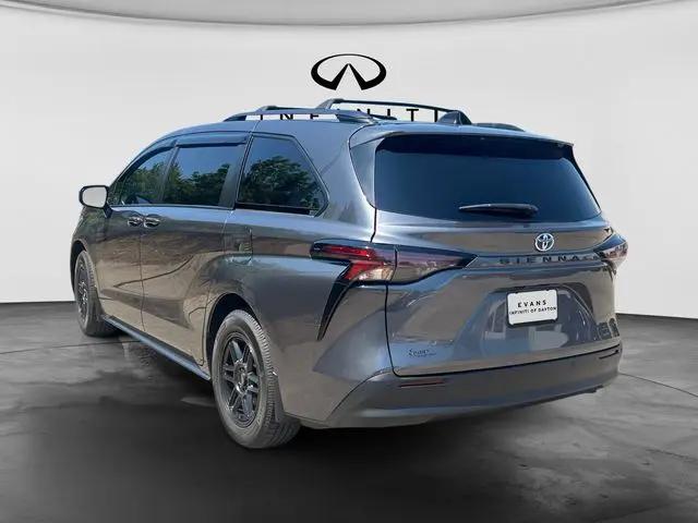 2025 Toyota Sienna XLE