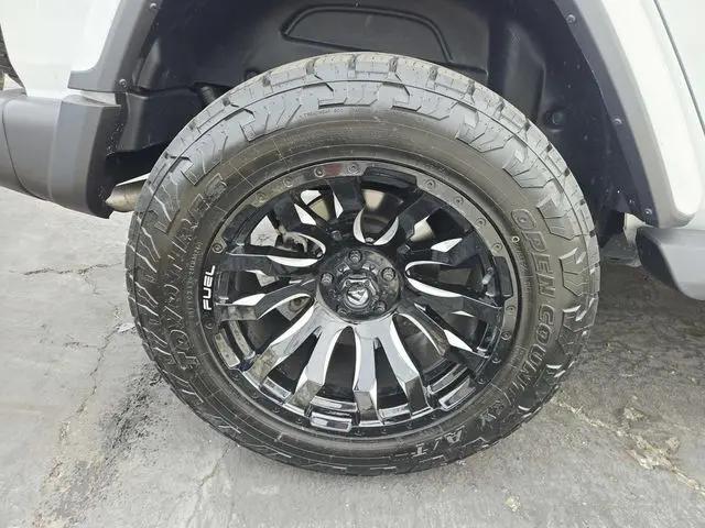 2020 Jeep Wrangler Sahara 4x4