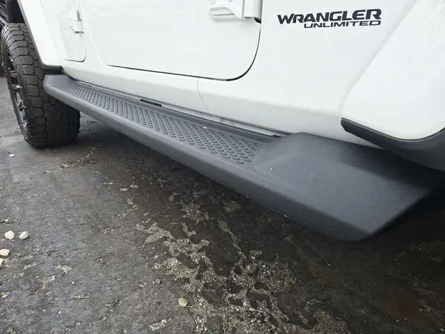 2020 Jeep Wrangler Sahara 4x4