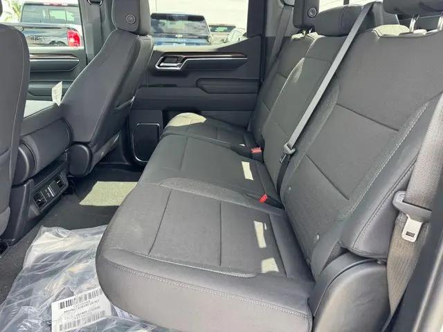 2026 Chevrolet Silverado 1500 2WD Crew Cab Short Bed LT