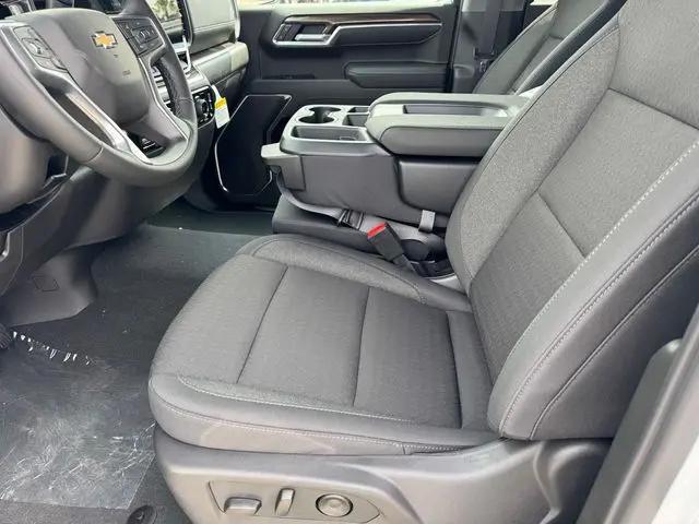 2026 Chevrolet Silverado 1500 2WD Crew Cab Short Bed LT