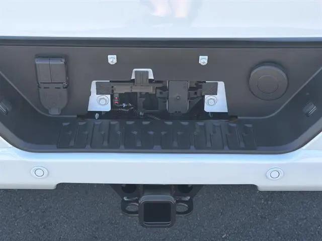 2026 Chevrolet Silverado 1500 4WD Crew Cab Short Bed High Country