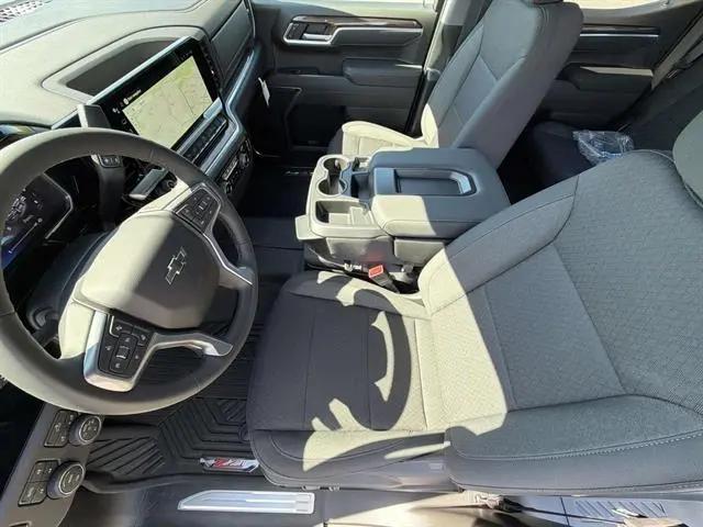 2026 Chevrolet Silverado 1500 4WD Crew Cab Short Bed RST