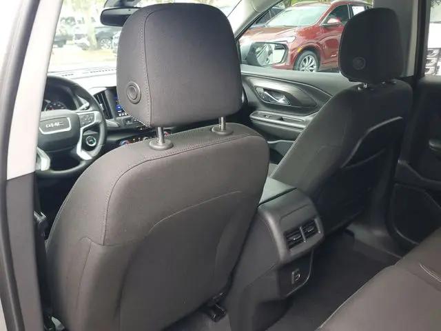 2023 GMC Terrain FWD SLE