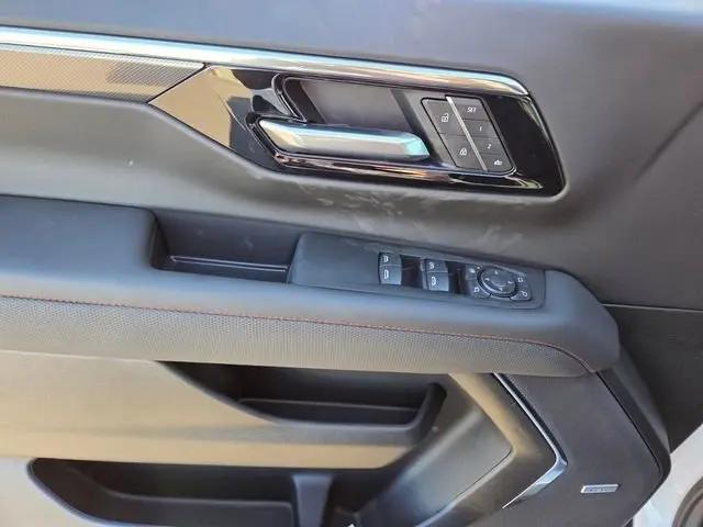 2026 Chevrolet Tahoe 4WD RST