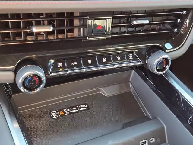 2026 Chevrolet Tahoe 4WD RST