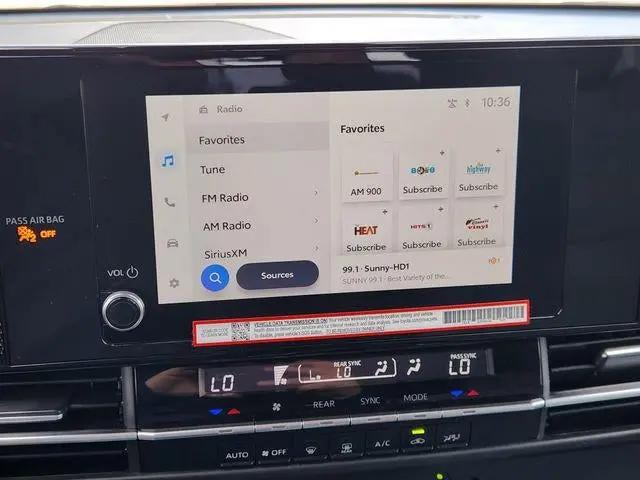 2025 Toyota Sienna LE