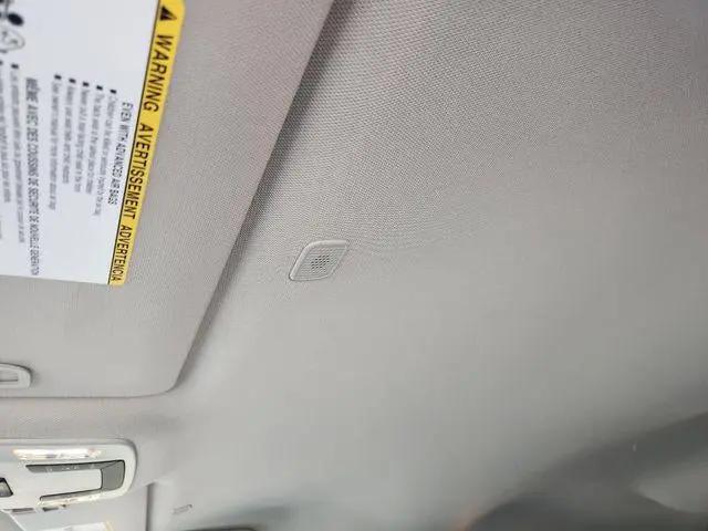 2025 Toyota Sienna LE