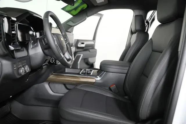 2026 Chevrolet Silverado 2500HD Crew Cab, Standard Bed, LT, 4WD